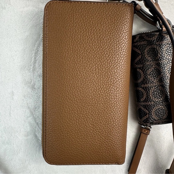 Calvin Klein Women's Bella Multi Crossbody Purse Wallet Coin Pouch Red Brown - Picture 10 of 16